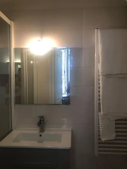 Studio De Charme De Verneuil Paříž